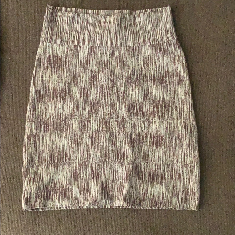 2b Bebe bandage skirt